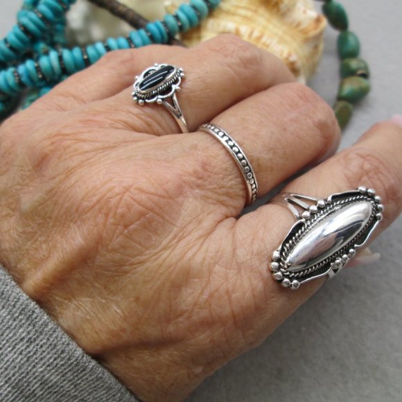 Dainty Native American 925 Sterling & Black Onyx Ring, Minimalist Design - Picture 3 of 6